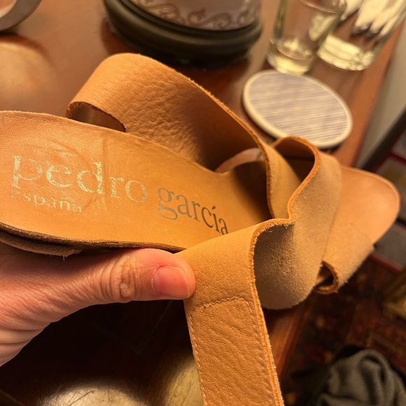 Pedro Garcia Libby Crisscross Tan / Nude Suede Sling Back Heels, Size 38.5 / 8.5 - Picture 7 of 9